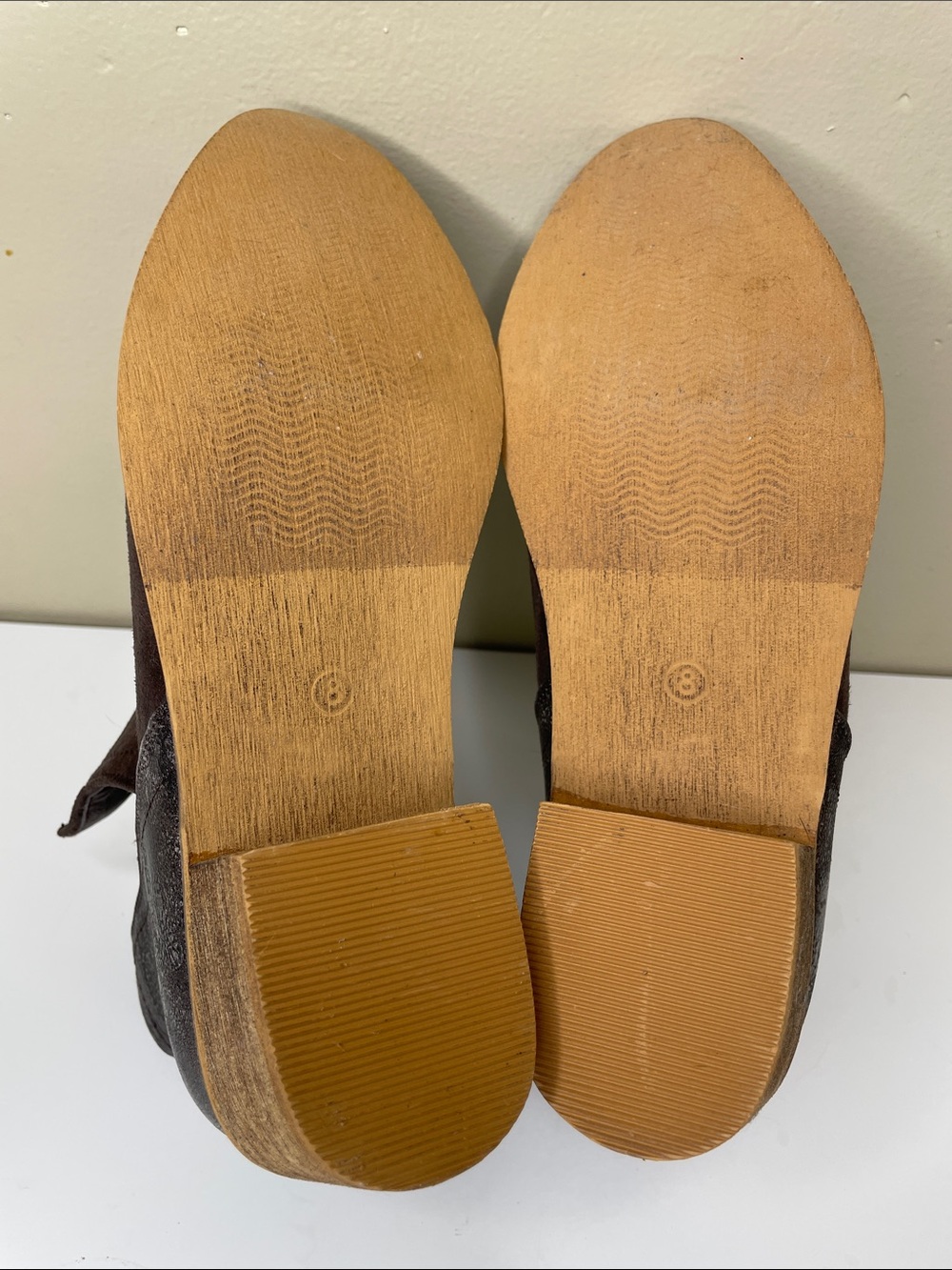 BOUTIQUE by Corkys Brown Faux Suede SHEILD Rustic Glam Block Heel Bootie 8 - Picture 12 of 13